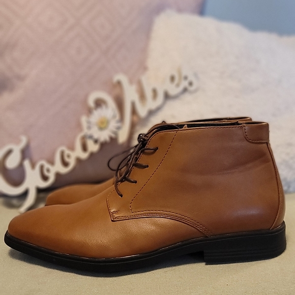 New Never Worn Dress Boots - Picture 7 of 8